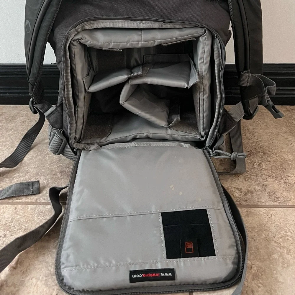 Lowepro Camera Backpack - Picture 6 of 6